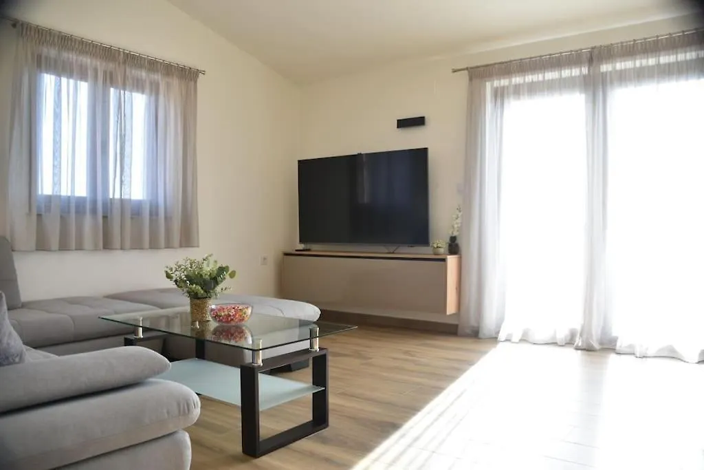 T&T Sea View Apartment, Balcony, Barbecue, Parking Zadar