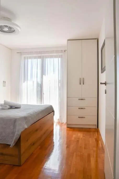 T&T Sea View Apartment, Balcony, Barbecue, Parking Zadar Apartment